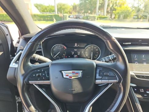 Certified 2023 Cadillac XT6 Luxury FWD image 24