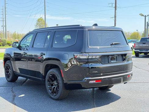 New 2026 Jeep Grand Wagoneer Limited AWD/4WD image 4