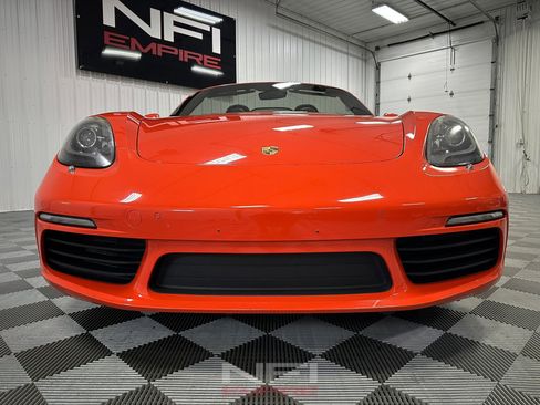 Used 2017 Porsche 718 Boxster Roadster 2D image 23