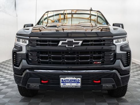 Used 2022 Chevrolet Silverado 1500 LT Trail Boss w/ Convenience Package II AWD/4WD image 2