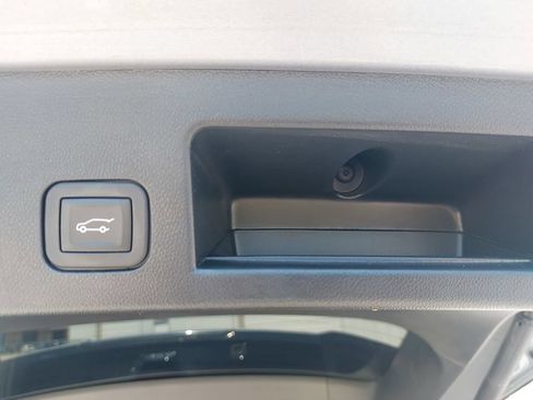 Used 2025 Chevrolet Equinox ACTIV w/ Safety and Technology Package FWD image 34