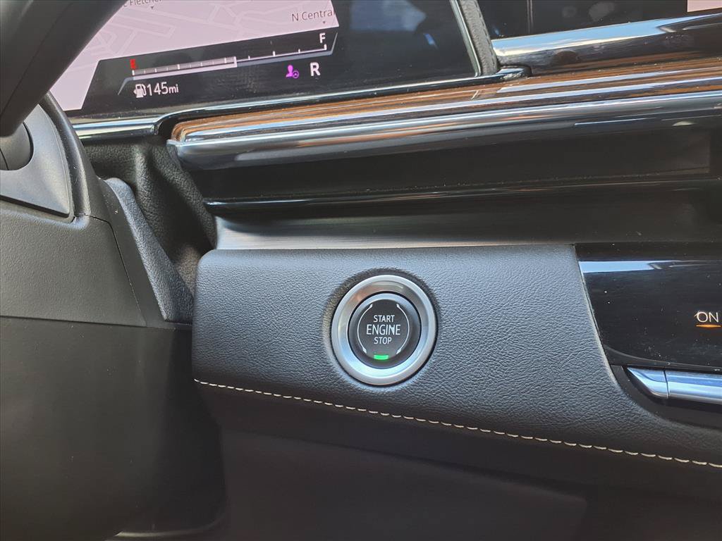 Used 2022 Cadillac Escalade Premium Luxury RWD image 28