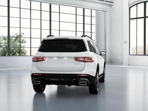New 2026 Mercedes-Benz GLB 250 4MATIC image 24