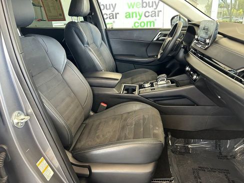 Used 2023 Mitsubishi Outlander SE FWD image 21
