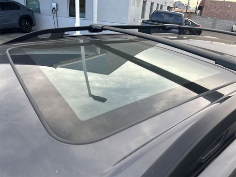 Used 2022 Subaru Forester Limited w/ Popular Package #3 image 19