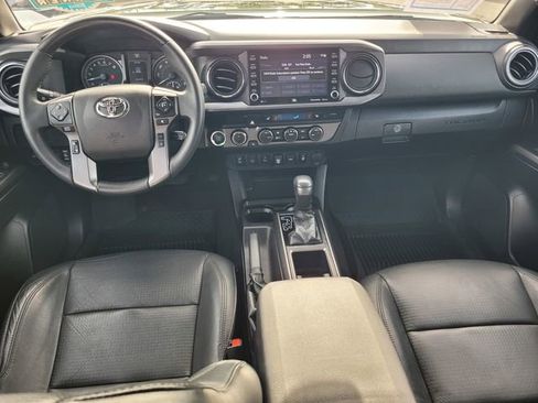 Used 2021 Toyota Tacoma TRD Off-Road w/ TRD Premium Off Road Package image 14