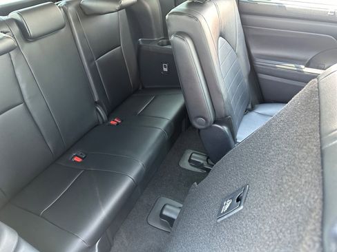 New 2026 Toyota Highlander XLE image 16