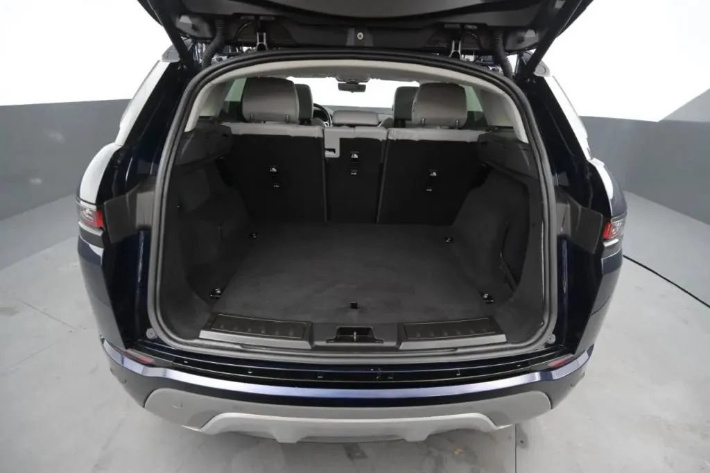 Used 2021 Land Rover Range Rover Evoque SE AWD/4WD image 44