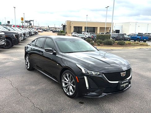 Used 2024 Cadillac CT5 Sport image 3