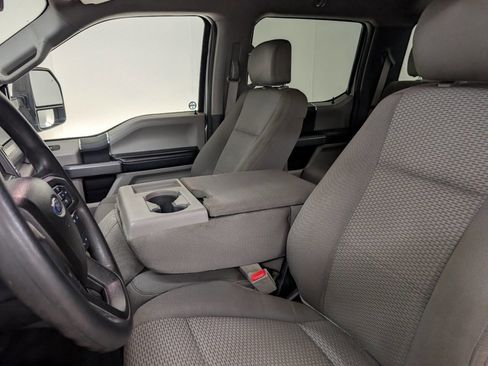 Used 2018 Ford F250 XLT w/ XLT Value Package image 12