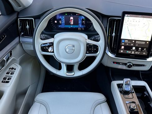 New 2026 Volvo XC90 T8 Ultra image 12