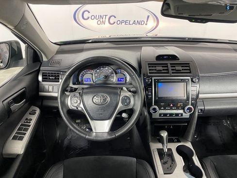 Used 2012 Toyota Camry SE image 17