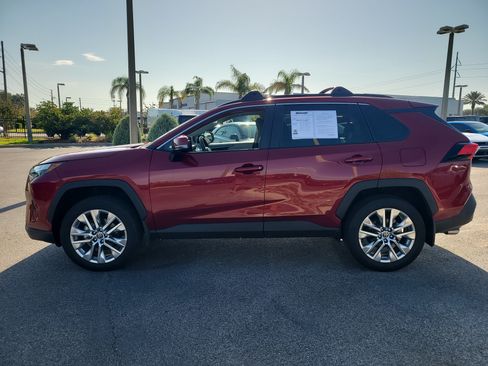 Used 2025 Toyota RAV4 XLE Premium w/ Weather Package FWD image 7