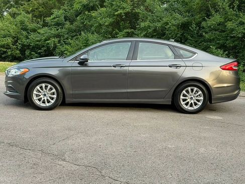 Used 2017 Ford Fusion S FWD image 4