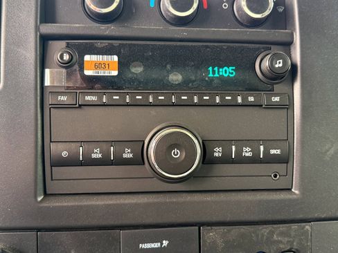 New 2025 Chevrolet Express 3500 w/ Power Convenience Package image 28