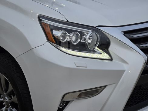 Used 2016 Lexus GX 460 Luxury image 6