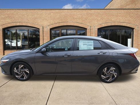 New 2025 Hyundai Elantra Sport w/ Cargo Package image 7