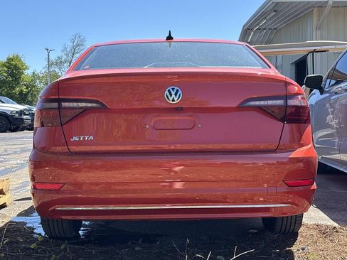 Used 2021 Volkswagen Jetta S image 4