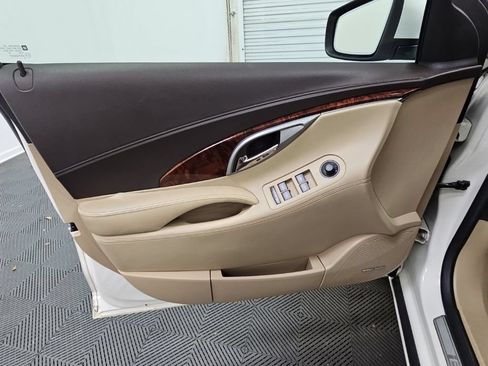 Used 2011 Buick LaCrosse CXS w/ Driver Confidence Package FWD image 28