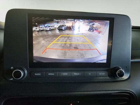 Used 2022 Hyundai Kona SE AWD/4WD image 13