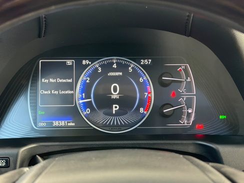 Used 2019 Lexus ES 350 Ultra Luxury w/ Accessory Package 2 FWD image 35