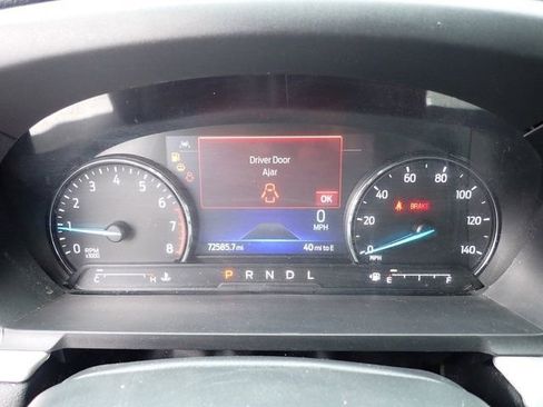 Used 2022 Ford Explorer XLT image 15