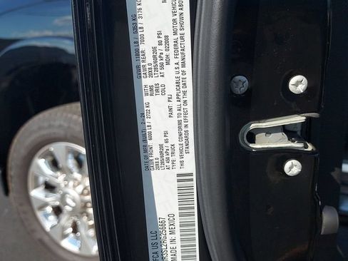 Used 2024 RAM 3500 Limited AWD/4WD image 25