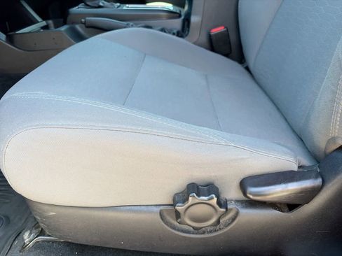 Used 2019 Toyota Tacoma SR w/ SR Convenience Package image 15