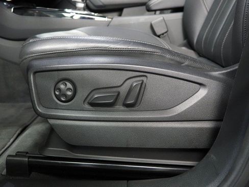 Used 2023 Audi Q5 2.0T Premium w/ Convenience Package AWD/4WD image 54
