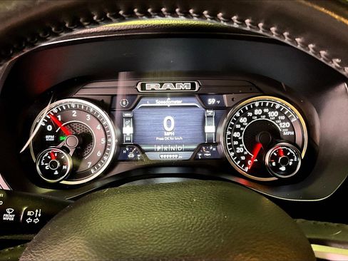 Used 2021 RAM 1500 Big Horn image 14