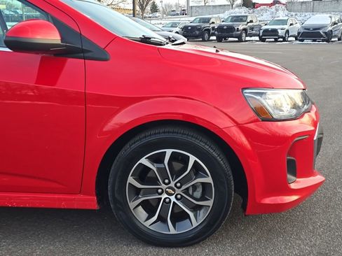 Used 2017 Chevrolet Sonic LT w/ Convenience Package image 12