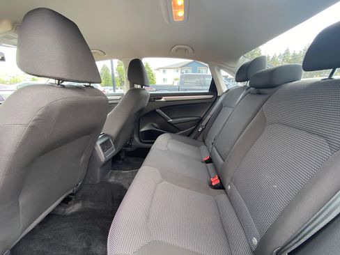 Used 2016 Volkswagen Passat 1.8T S FWD image 23