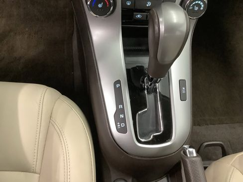 Used 2014 Chevrolet Cruze Diesel image 14