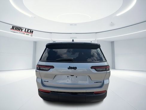 New 2025 Jeep Grand Cherokee L Limited w/ Black Appearance Package image 4