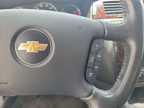 Used 2013 Chevrolet Impala LTZ FWD image 24