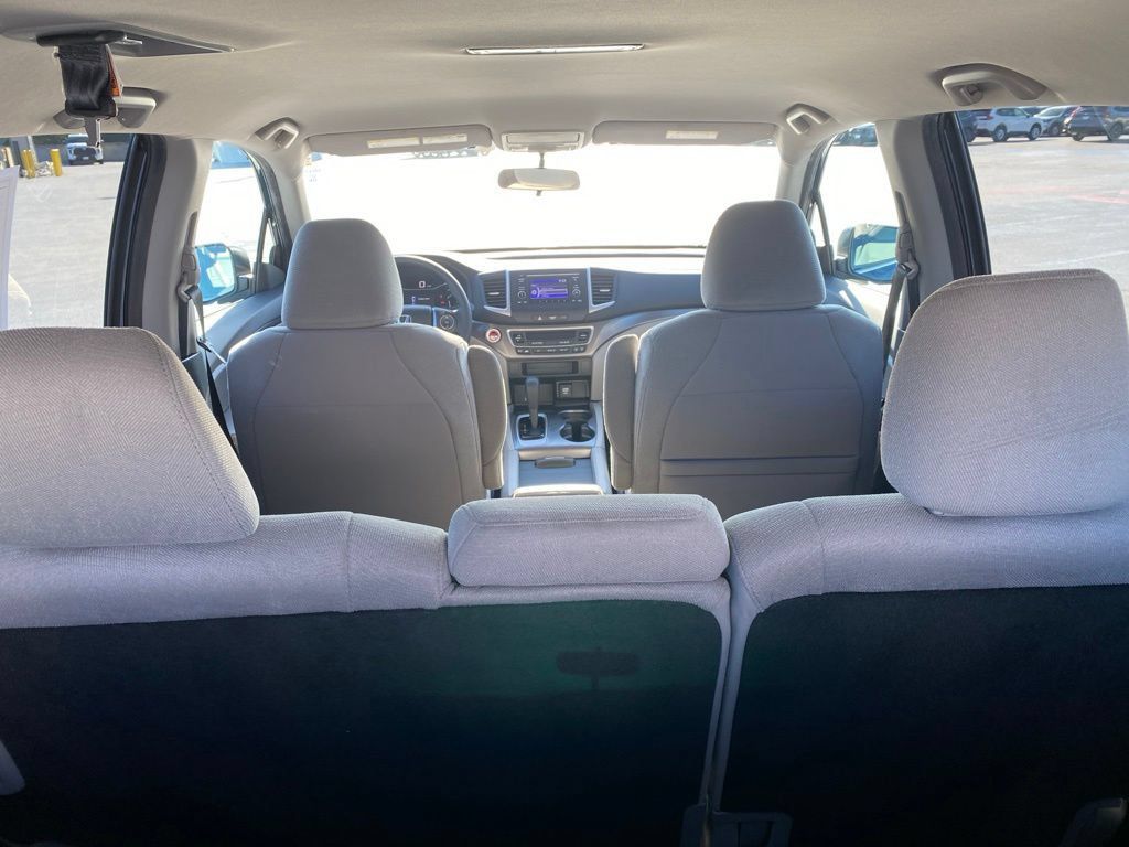 Used 2016 Honda Pilot LX image 11