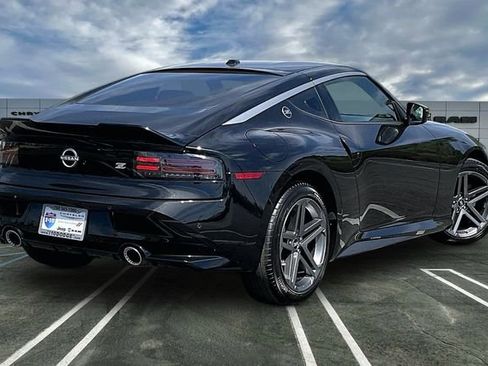 Certified 2023 Nissan Z w/ Floor Mat Package RWD image 13