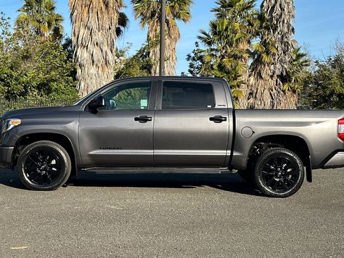 Used 2021 Toyota Tundra Limited w/ Limited Premium Package image 6