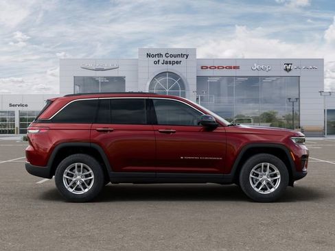 New 2025 Jeep Grand Cherokee Laredo w/ Luxury Tech Group I AWD/4WD image 21