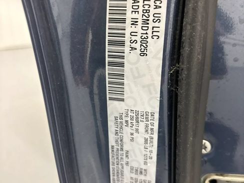 Used 2021 Jeep Cherokee Latitude FWD image 63