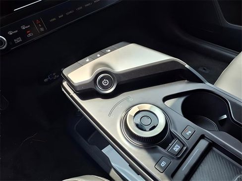New 2025 Kia EV6 Light image 10