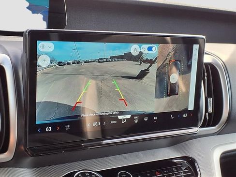 Used 2025 Ford Expedition Active image 10