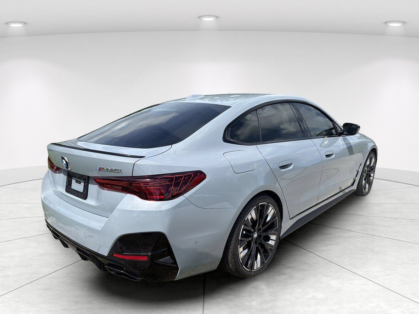 New 2027 BMW M440i w/ Premium Package RWD image 4