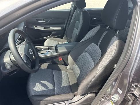 New 2026 Nissan Sentra SV w/ SV Convenience Package FWD image 22