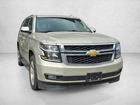 Used 2016 Chevrolet Tahoe LT image 3