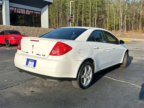 Used 2009 Pontiac G6 Sedan w/ Sport Package 2 image 7