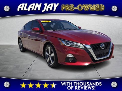 Used 2021 Nissan Altima 2.5 SL image 1