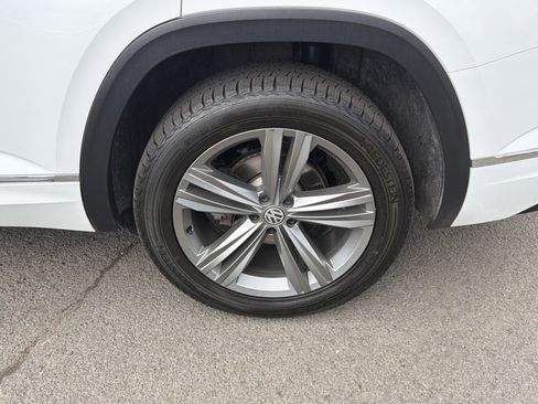 Used 2019 Volkswagen Atlas SE AWD/4WD image 16