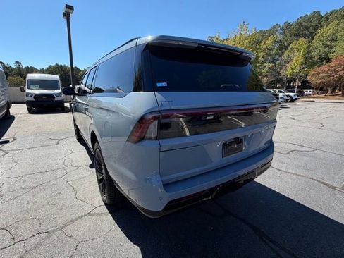 New 2025 Lincoln Navigator L Reserve w/ Jet Appearance Package image 5