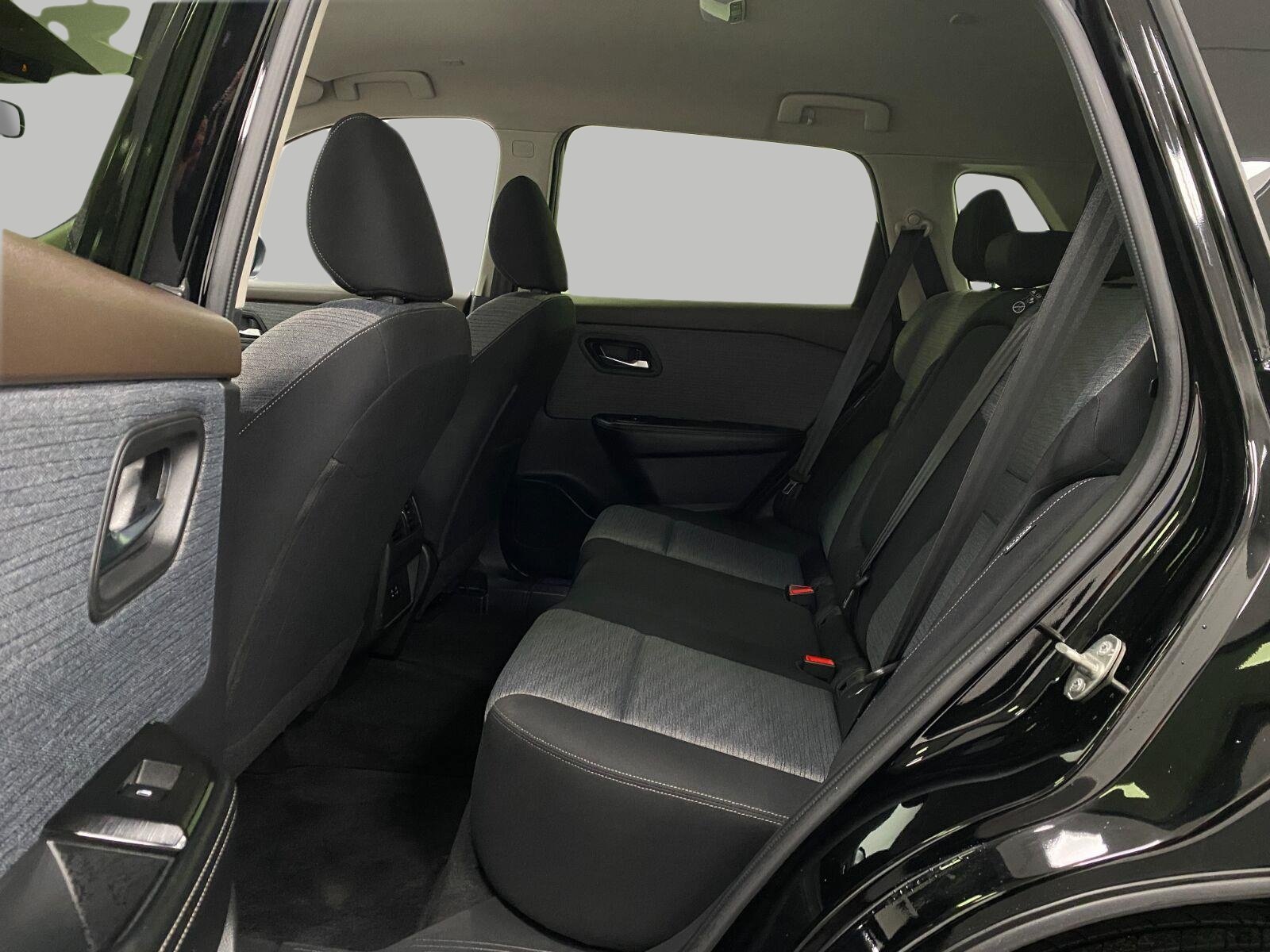 Certified 2023 Nissan Rogue SV AWD/4WD image 27